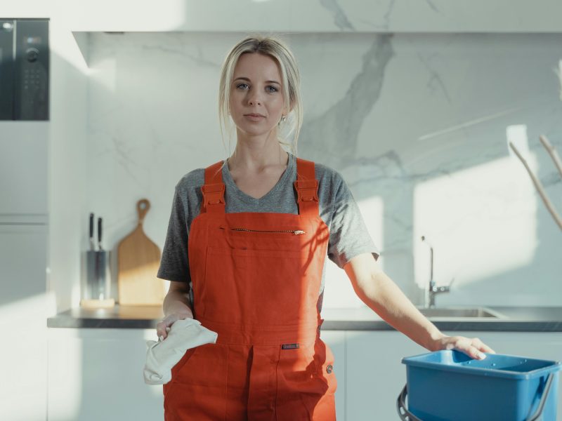 how to deep clean kitchen